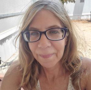 Meet your Posher, Linda